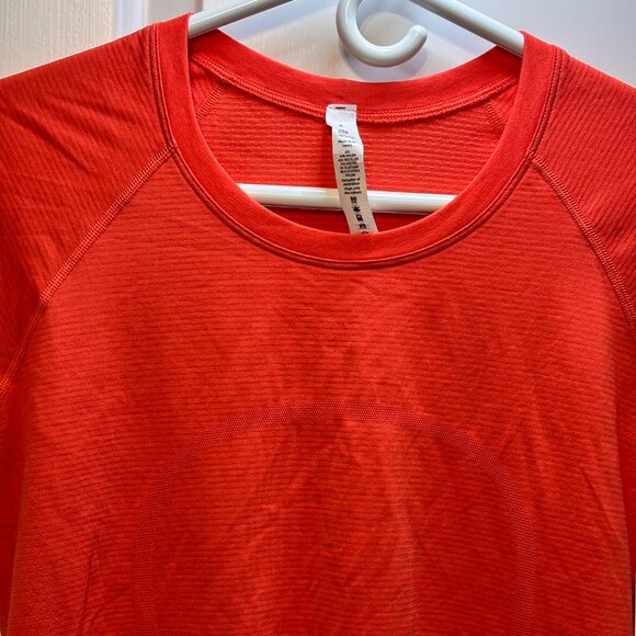 NWT Lululemon Women's Size 8 Swiftly Tech Short Sleeve 2.0 Top - Picture 3 of 10